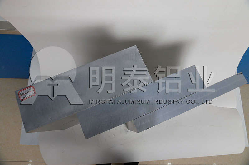 大型罐車用鋁合金板材規(guī)格,價格多少錢 大型罐車用鋁合金板材規(guī)格,價格多少錢